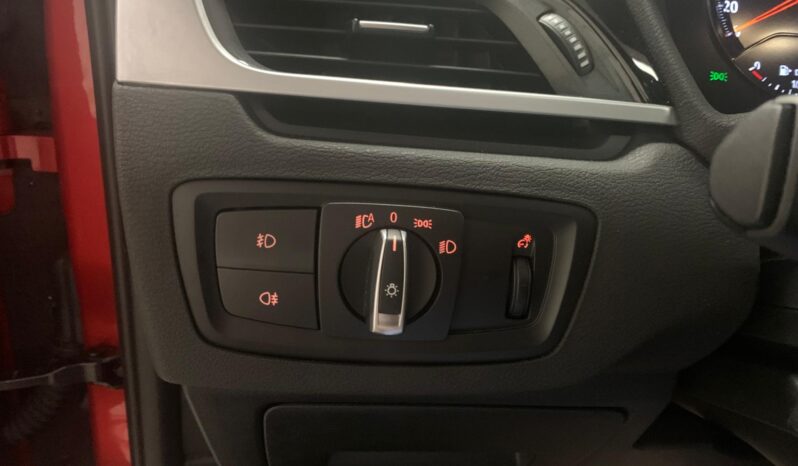BMW X1 18d High Executive – Gasoil – Automático – 150 CV lleno