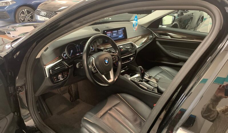 BMW 5 Series 520 Business LUXURY LINE – Gasoil – Automático – 190 CV lleno