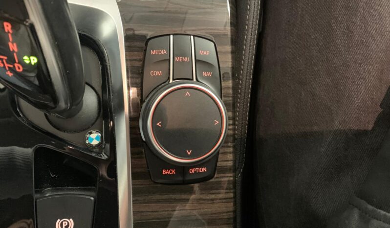 BMW 5 Series 520 Business LUXURY LINE – Gasoil – Automático – 190 CV lleno