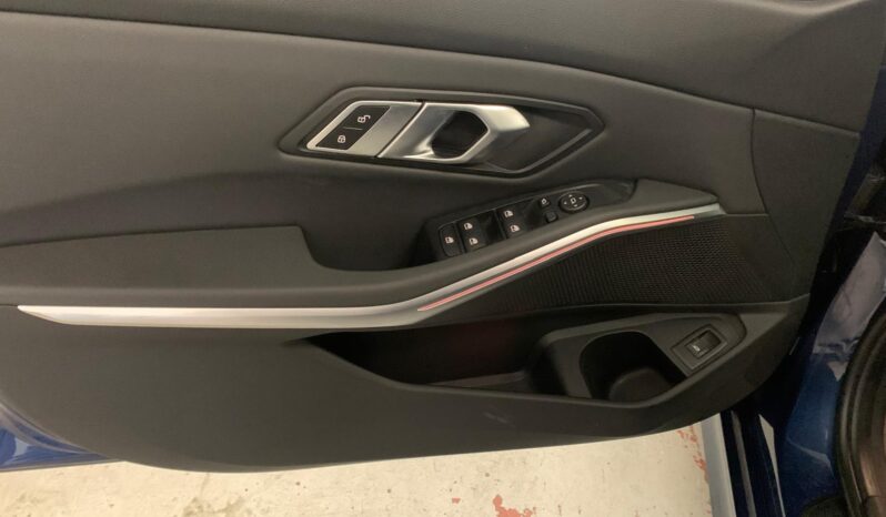 BMW 3 Series 318d – Gasoil – Automático – 150CV lleno