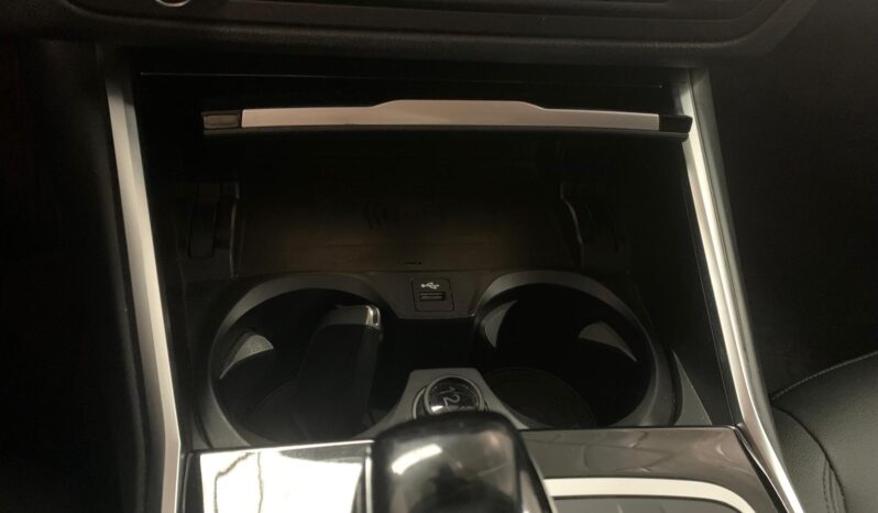 BMW 3 Series 318d – Gasoil – Automático – 150CV lleno