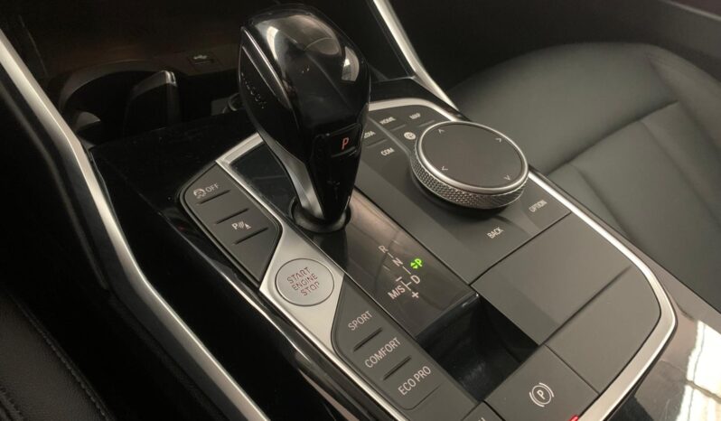 BMW 3 Series 318d – Gasoil – Automático – 150CV lleno