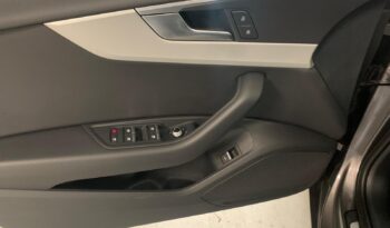 Audi A4 2.0 TDI Attraction – Diesel – Automatico – 136 CV lleno
