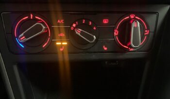 Volkswagen Polo 1.6 TDI Comfortline – Gasoil – Manual – 95 CV lleno