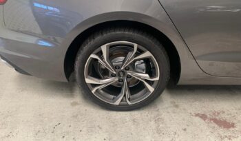 Audi A4 2.0 TDI Attraction – Diesel – Automatico – 136 CV lleno