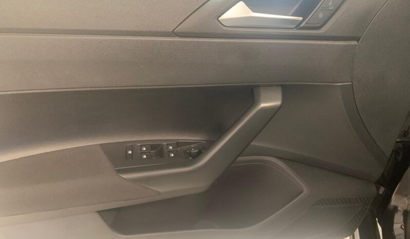 Volkswagen Polo 1.0 – Gasolina – Manual – 80 CV lleno