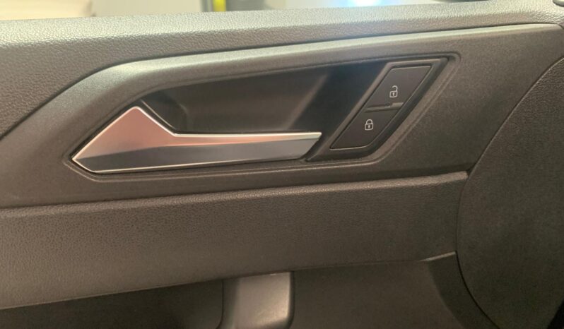 Volkswagen Polo 1.0 – Gasolina – Manual – 80 CV lleno