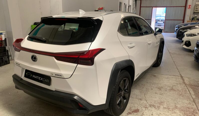 LEXUS UX 2.0 250h Business – GASOLINA/HÍBRIDO – Automático – 184CV lleno