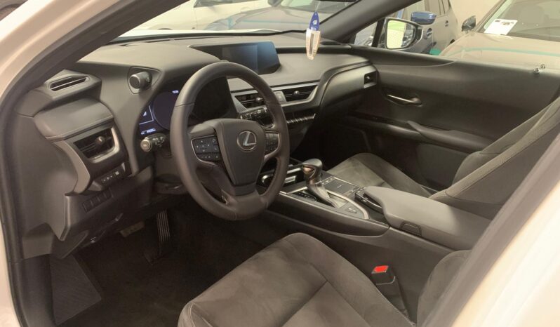 LEXUS UX 2.0 250h Business – GASOLINA/HÍBRIDO – Automático – 184CV lleno