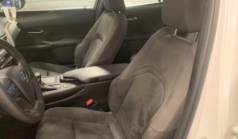 LEXUS UX 2.0 250h Business – GASOLINA/HÍBRIDO – Automático – 184CV lleno