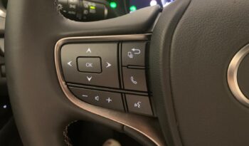 LEXUS UX 2.0 250h Business – GASOLINA/HÍBRIDO – Automático – 184CV lleno