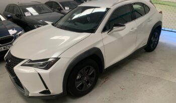 LEXUS UX 2.0 250h Business – GASOLINA/HÍBRIDO – Automático – 184CV lleno