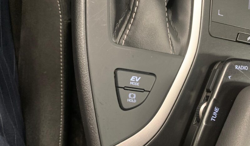 LEXUS UX 2.0 250h Business – GASOLINA/HÍBRIDO – Automático – 184CV lleno