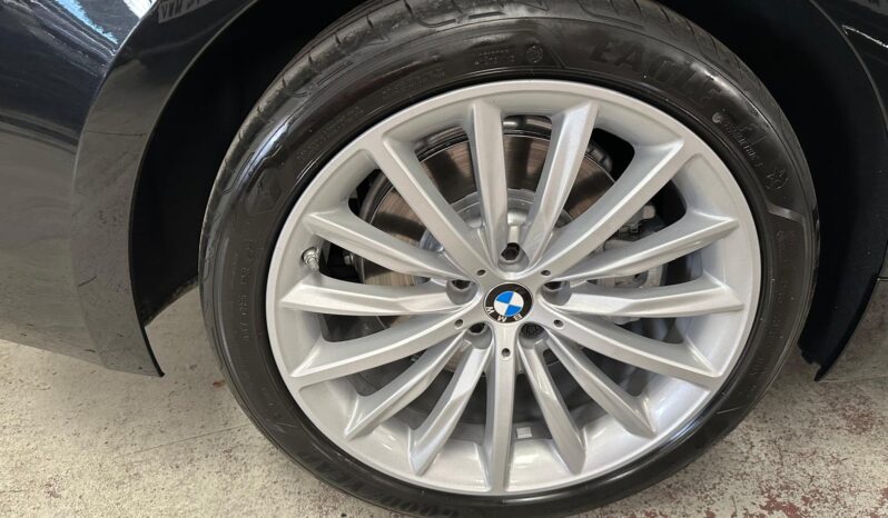 BMW 5 Series 530d Luxury 3.0 – Gasoil – Automático – 265 CV lleno