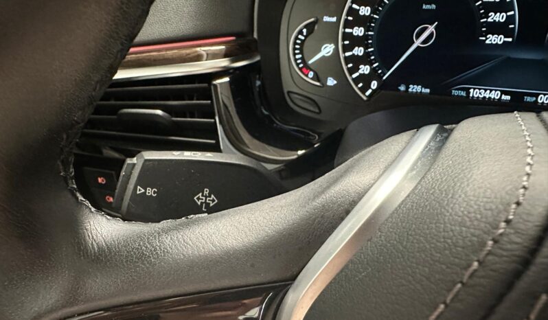 BMW 5 Series 530d Luxury 3.0 – Gasoil – Automático – 265 CV lleno