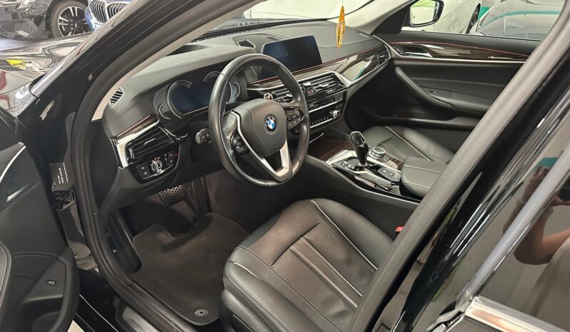 BMW 5 Series 530d Luxury 3.0 – Gasoil – Automático – 265 CV lleno