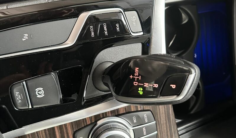 BMW 5 Series 530d Luxury 3.0 – Gasoil – Automático – 265 CV lleno