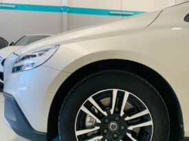 Volvo V40 Cross Country D2 Plus