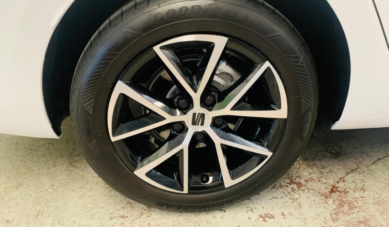 SEAT LEON SPORTSTOURER 2.0 BUSINESS lleno