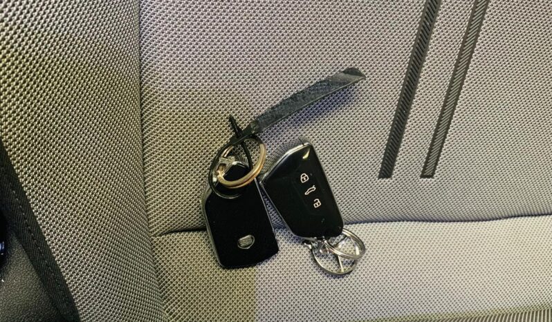 SEAT LEON SPORTSTOURER 2.0 BUSINESS lleno