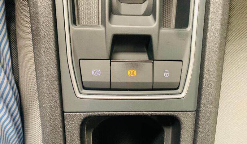 SEAT LEON SPORTSTOURER 2.0 BUSINESS lleno