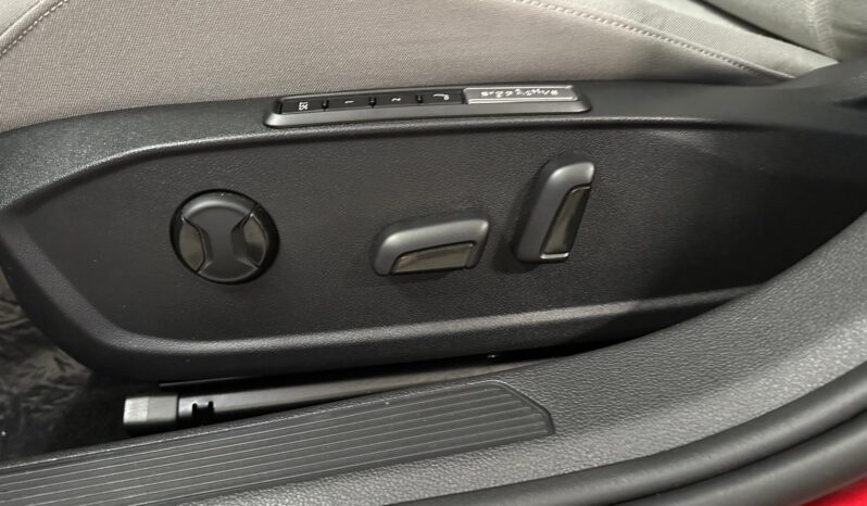 Volkswagen Golf 2.0 TDI – Gasoil – Manual – 150 cv lleno