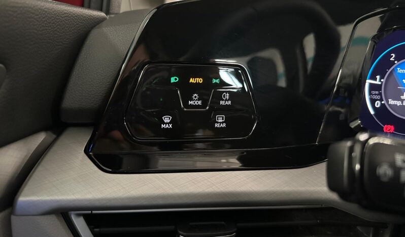 Volkswagen Golf 2.0 TDI – Gasoil – Manual – 150 cv lleno