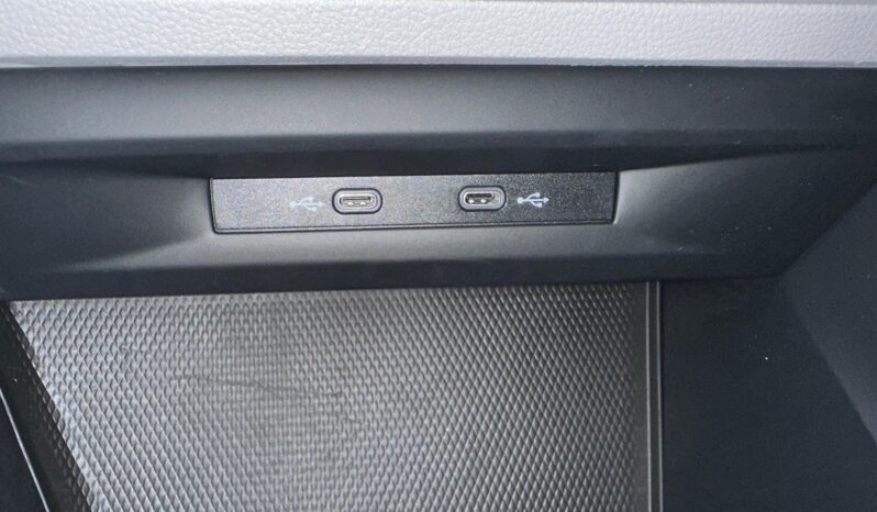 Volkswagen Golf 2.0 TDI – Gasoil – Manual – 150 cv lleno