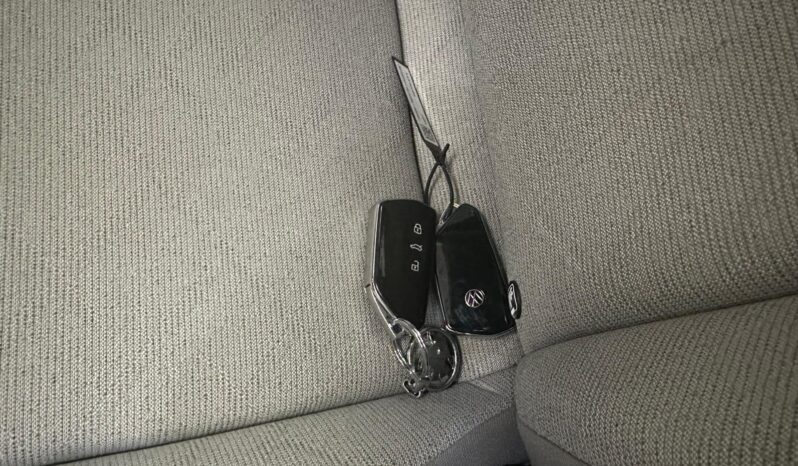 Volkswagen Golf 2.0 TDI – Gasoil – Manual – 150 cv lleno