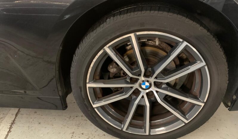 BMW 3 Series 318d – Gasoil – Automático – 150 CV lleno