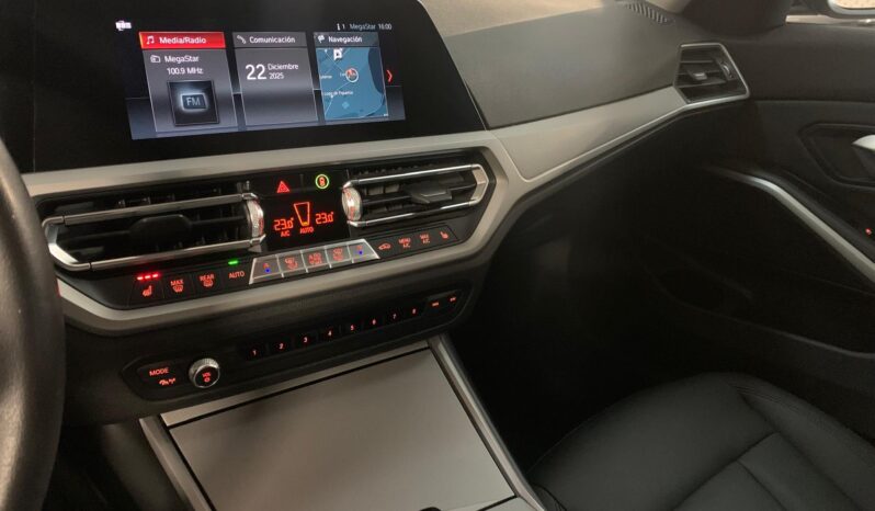 BMW 3 Series 318d – Gasoil – Automático – 150 CV lleno