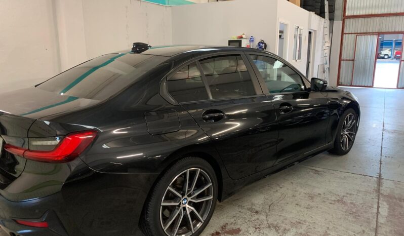 BMW 3 Series 318d – Gasoil – Automático – 150 CV lleno
