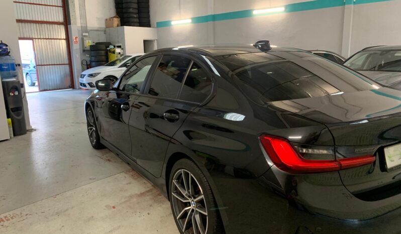 BMW 3 Series 318d – Gasoil – Automático – 150 CV lleno