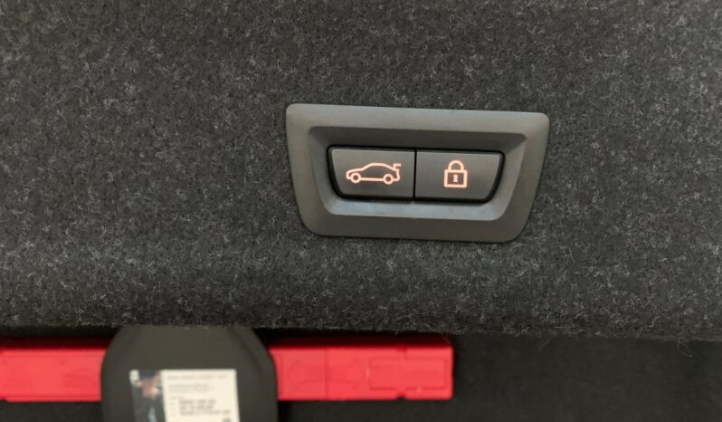 BMW 3 Series 318d – Gasoil – Automático – 150 CV lleno