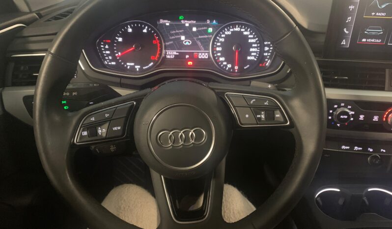 Audi A4 2.0 TDI Business – Gasoil – Automático – 136 CV lleno