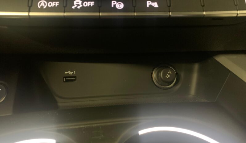 Audi A4 2.0 TDI Business – Gasoil – Automático – 136 CV lleno