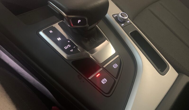 Audi A4 2.0 TDI Business – Gasoil – Automático – 136 CV lleno