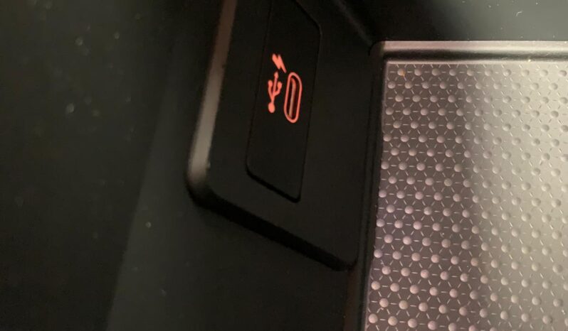 BMW 1 Series 120d – Gasoil – Automático – 190 CV lleno