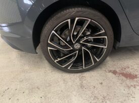 Volkswagen Golf 2.0 TDI Life – Gasoil – Automático – 150 CV