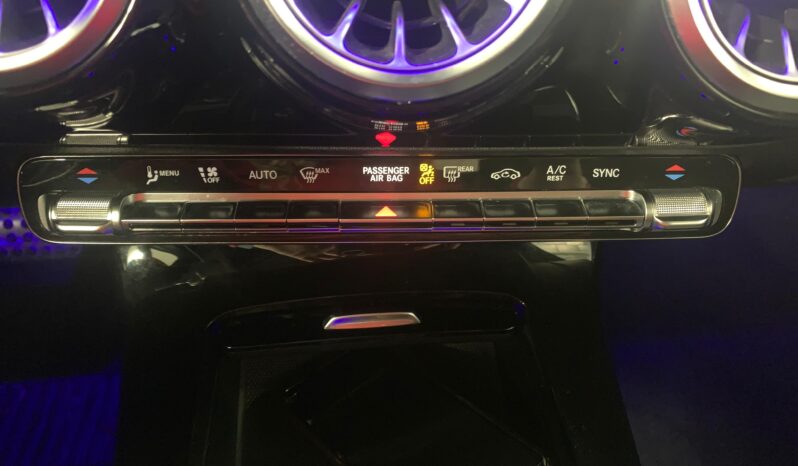 Mercedes-Benz A 200d AMG Line – Gasoil – Automático – 150 CV lleno