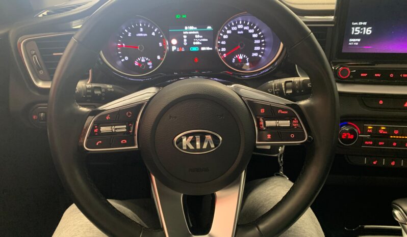 Kia XCeed 1.6 CRDi Spirit – Gasoil – Automático – 136 CV lleno