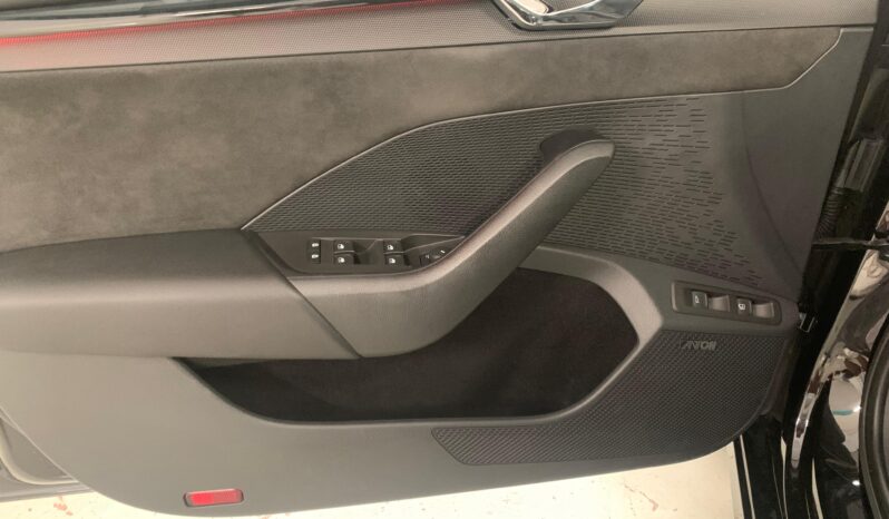 Skoda Octavia Combi RS 1.4 TSI Business – Híbrido – Automático – 204CV lleno