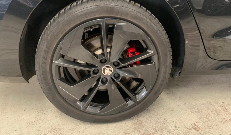 Skoda Octavia Combi RS 1.4 TSI Business – Híbrido – Automático – 204CV lleno