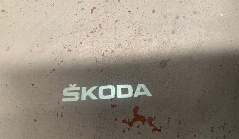 Skoda Octavia Combi RS 1.4 TSI Business – Híbrido – Automático – 204CV lleno