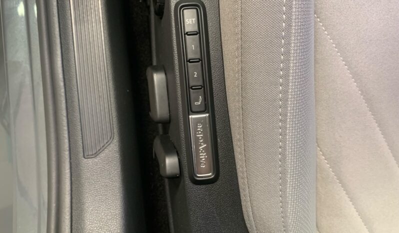 Volkswagen Golf 2.0 TDI – Gasoil – Automático – 150 CV lleno