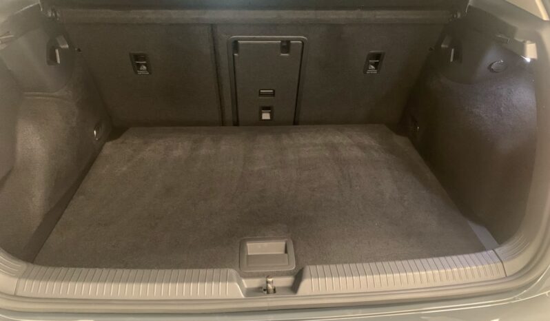 Volkswagen Golf 2.0 TDI – Gasoil – Automático – 150 CV lleno