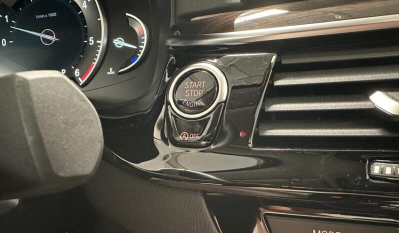 BMW 5 Series 530d Luxury 3.0 – Gasoil – Automático – 265 CV lleno