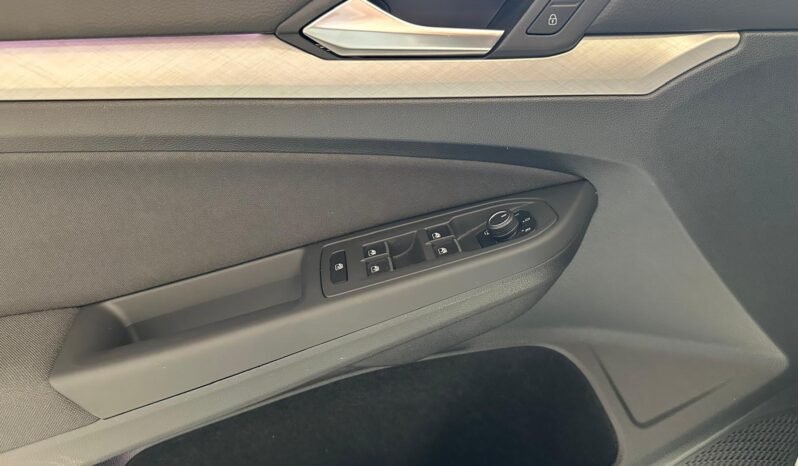Volkswagen Golf 2.0 TDI Life – Gasoil – Automático – 150 CV lleno