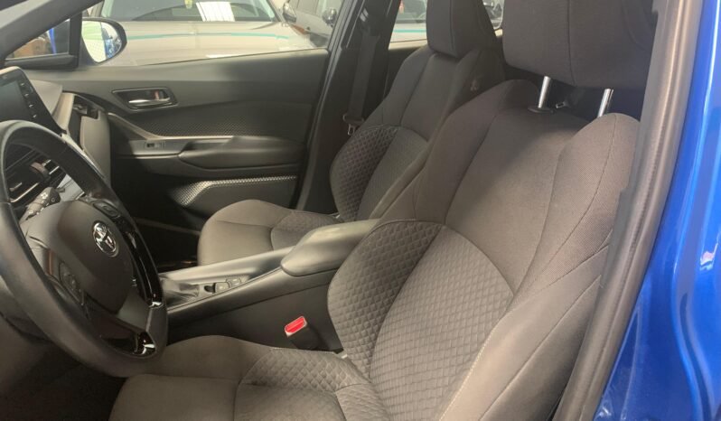 Toyota C-HR 1.8h Business – Híbrido – Automático – 122 CV lleno