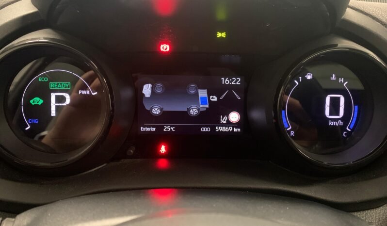 Toyota Yaris 1.5h Lounge – Híbrido – Automático – 116 CV lleno